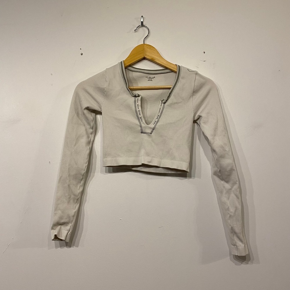 Out From Under Urban Outfitters Ribbed Notched V-Neck Crop Top Cream XS/S